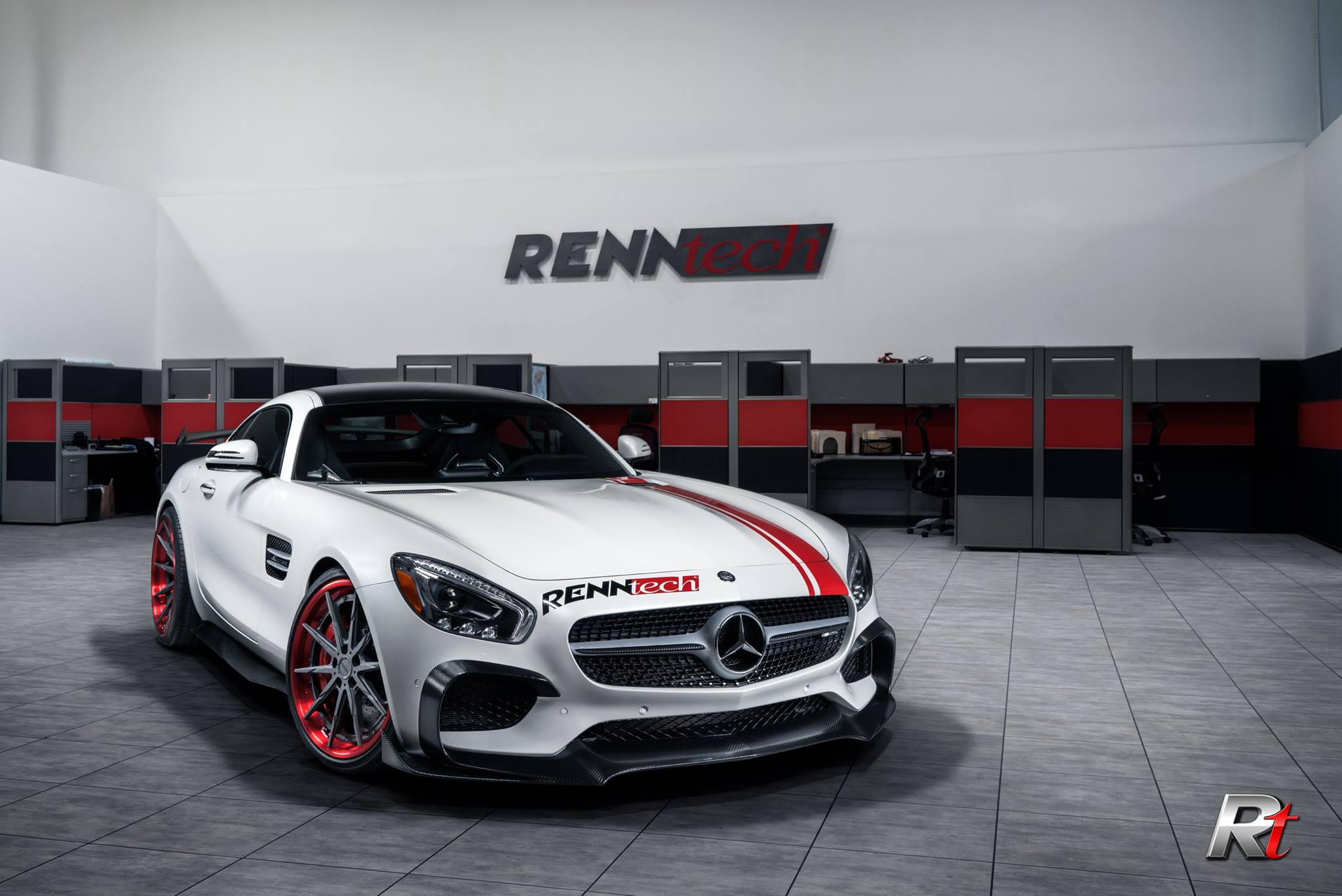 716 л.с. Mercedes-AMG GT S от Renntech